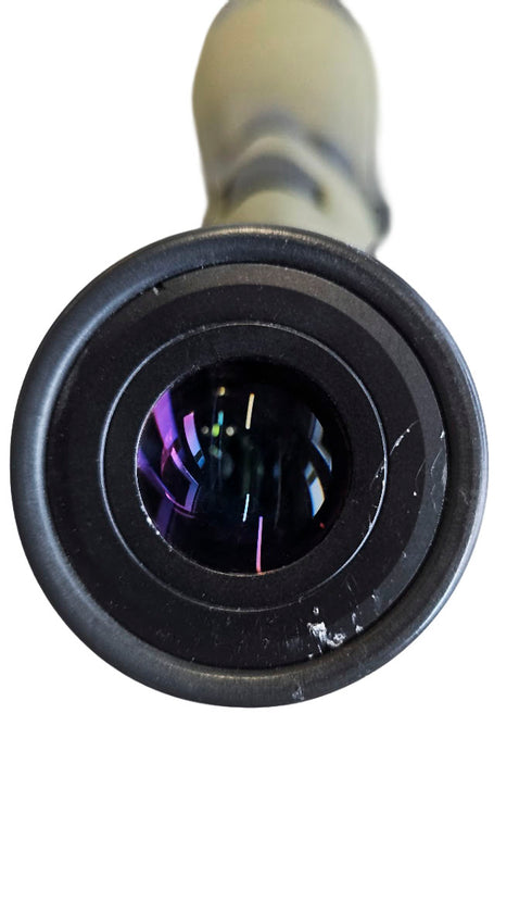Zeiss Diascope 85 T* FL kaukoputki, Vihreä (Green / Od Green)+ 20-60x zoom -KÄYTETTY